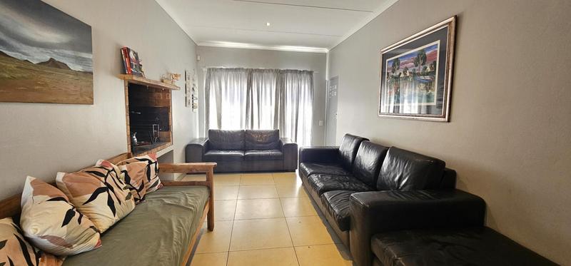 4 Bedroom Property for Sale in Country Club Western Cape